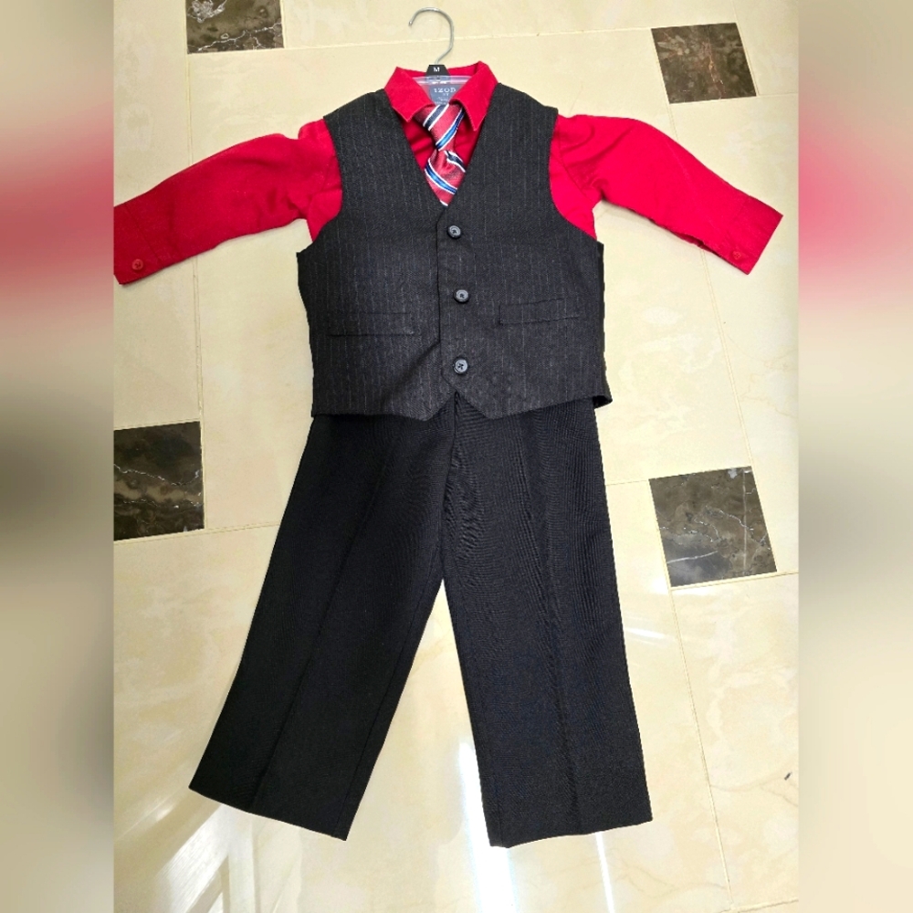 IZOD 4 Piece Set